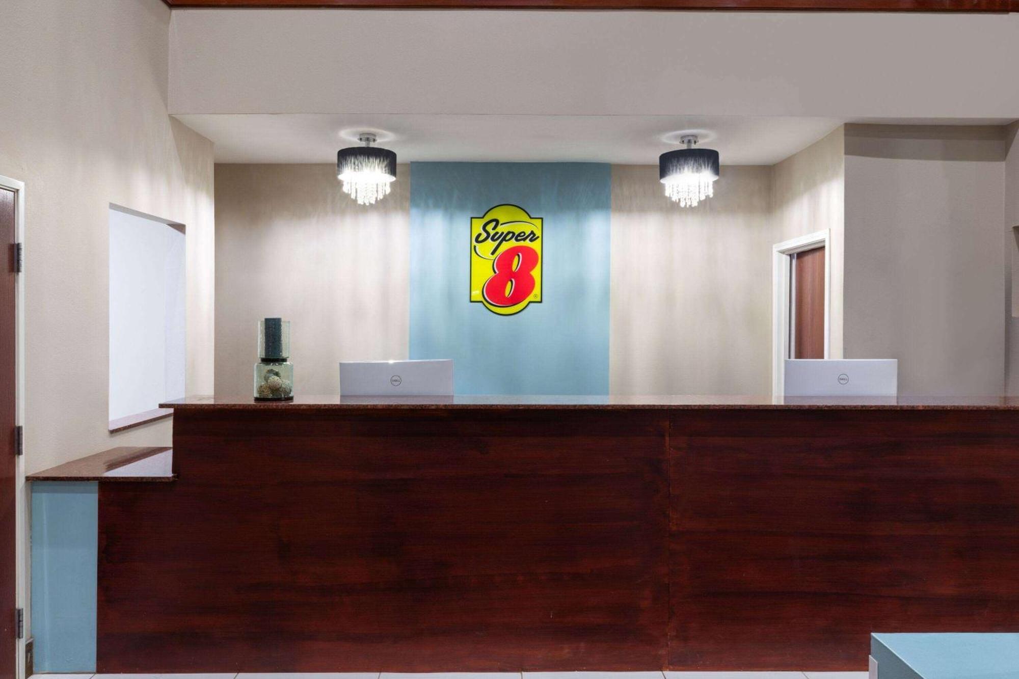 Super 8 By Wyndham Lubbock West Hotel Eksteriør billede